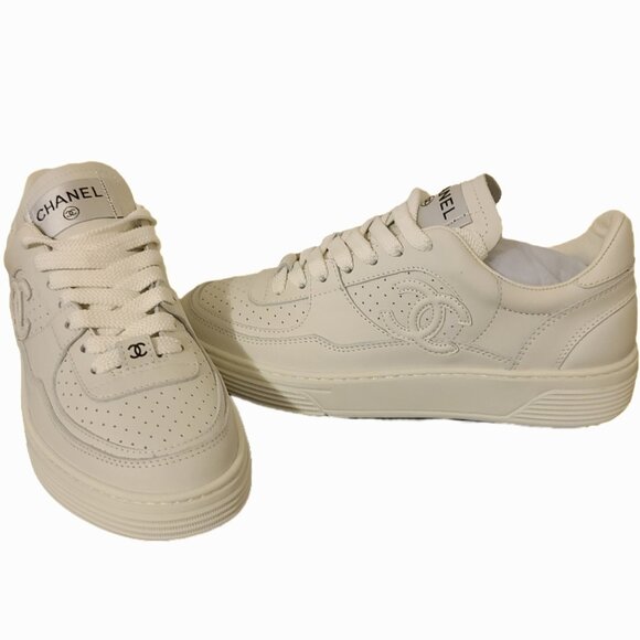 New CHANEL 36 5.5 White Leather CC Low-top Sneakers G45079 - Picture 7 of 10